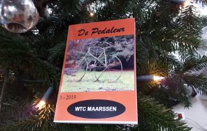 Pedaleur-onder-de-Kerstboom